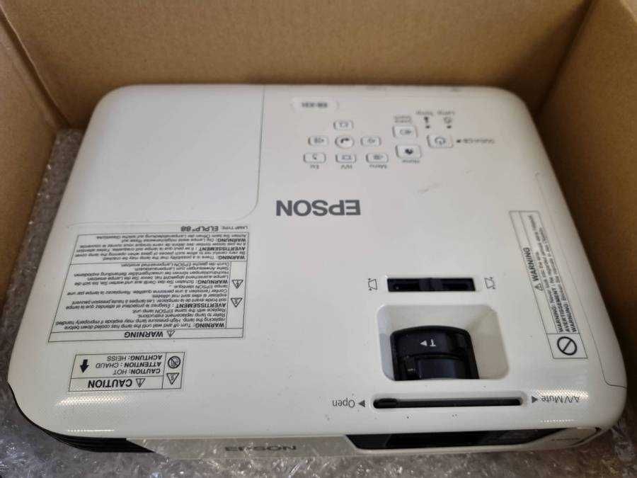 Proiector Wi-Fi Epson EB-X31 XGA HDMI