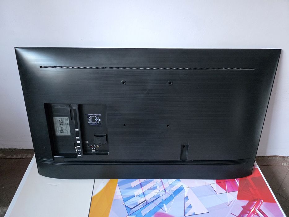TV  Samsung QLed 125cm  defect ptr piese sau reparatie- QE50Q60TAU