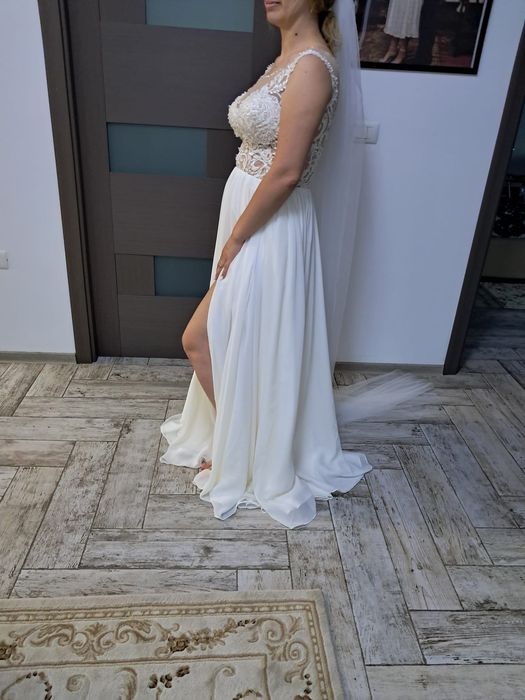 Vând rochie de mireasă