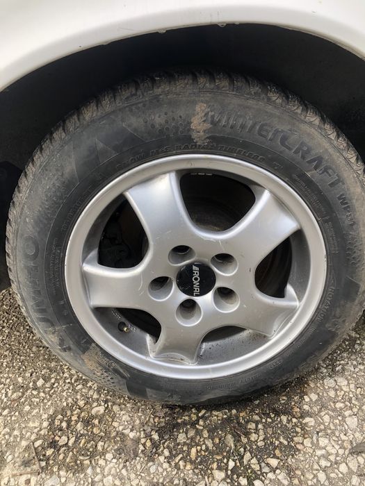 Джанти за БМВ 15 цола с гуми