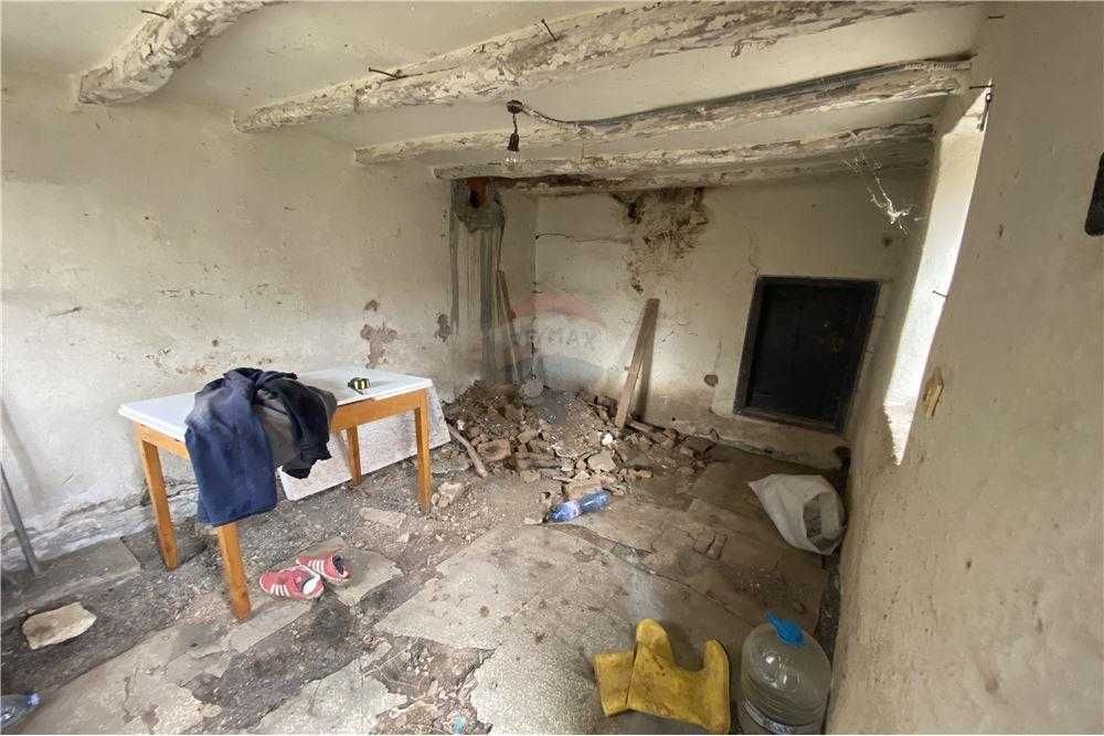 Продава се Къща в Разград, Бели Лом - 30 кв.м за 850 €/кв.м - Снимка #9