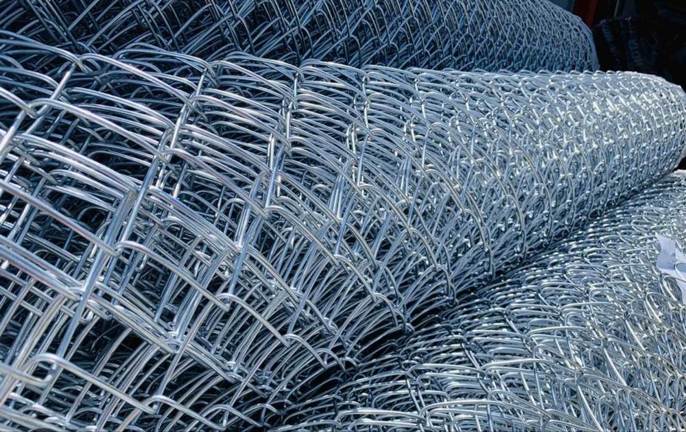 Плетена оградна мрежа от всички видове