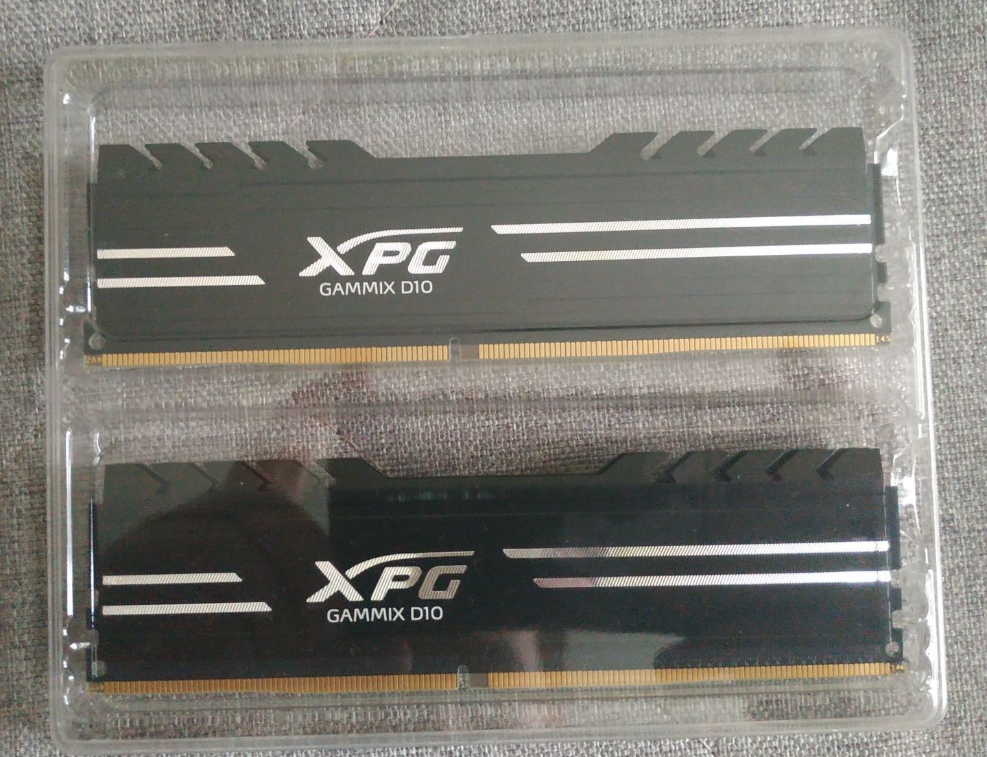 Xpg gammix ddr4 16gb. Оперативная память ADATA XPG GAMMIX d10 [ax4u32008g16a-db10] 16 ГБ. Оперативная память XPG GAMMIX d10. XPG Оперативная память ddr4. XPG GAMMIX d10 ddr4.