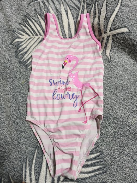 Продам купальники на девочку