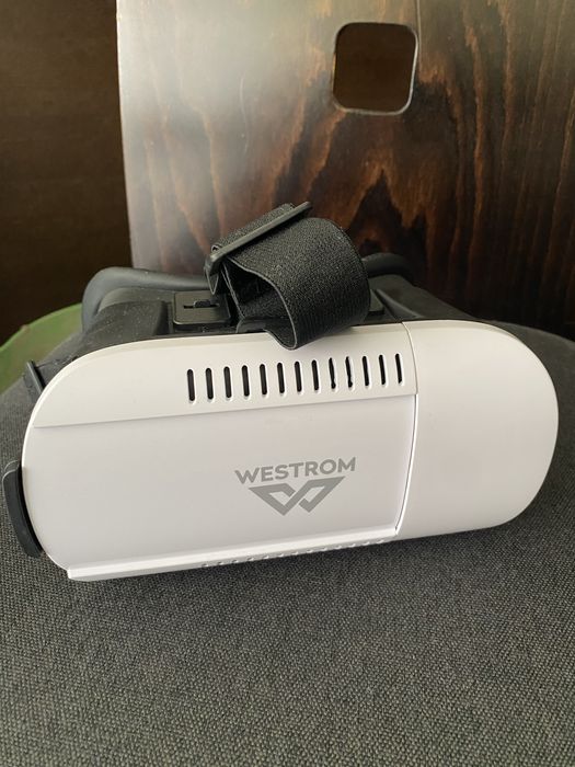 VR очила Westrom
