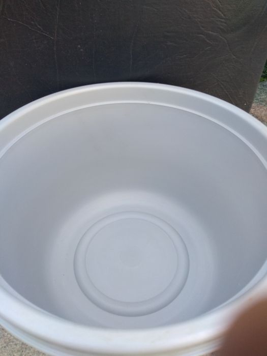 Капак / седалка  и гърне за санитарен стол