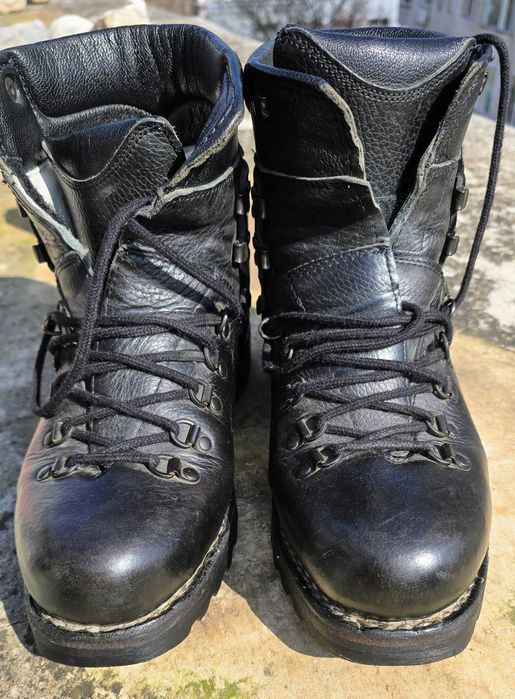 Обувки за планина - преходи, естествена кожа