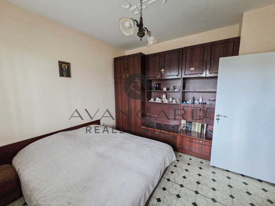 Продава се Тристаен апартамент в Пловдив, Тракия - 72 кв.м за 850 €/кв.м - Снимка #10
