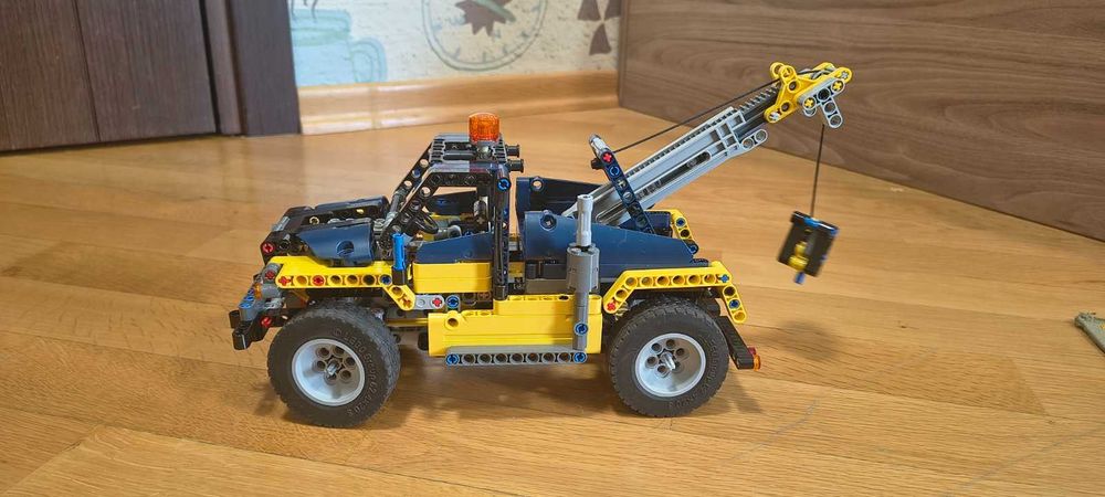 LEGO Technic Heavy Duty Forklift #42079