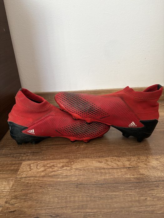 Ghete fotbal Adidas Predator Demonscale rosu 42 2/3 (US 9)