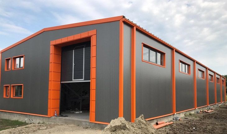 Hale și structuri metalice complete la vânzare componente, stâlpi ferm