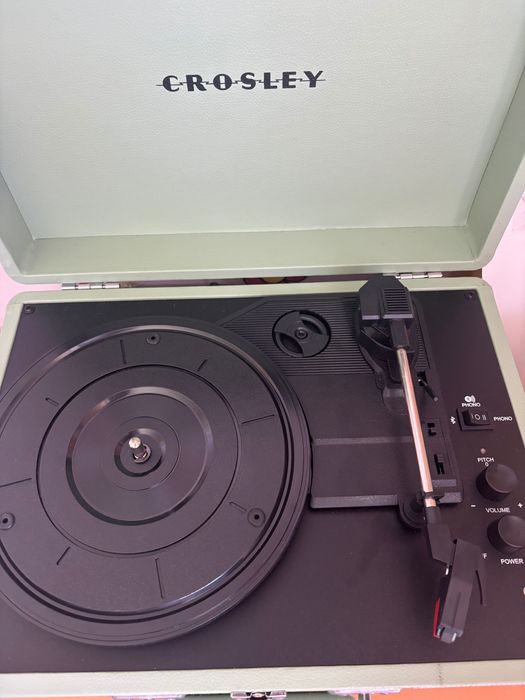 Грамофон Crosley (използван, работи перфектно)