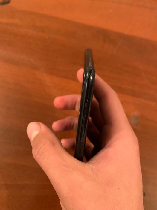 Samsung a7  ideal  64 gb srochna sotilad