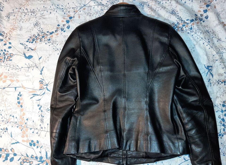 Кожанная куртка Danial М size