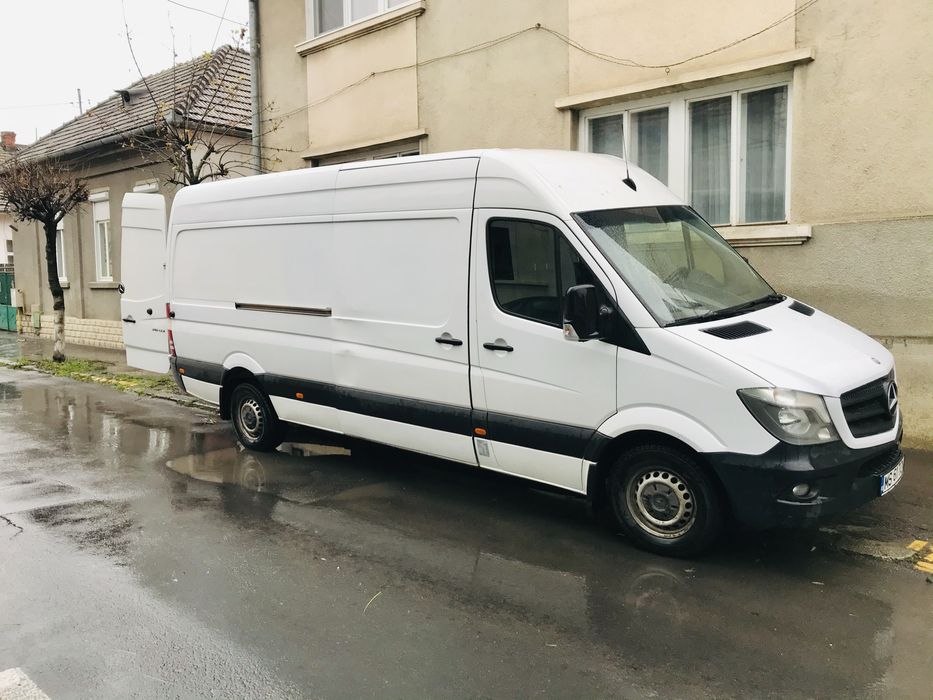 Transport Marfa Mutari Mobila Cu Personal