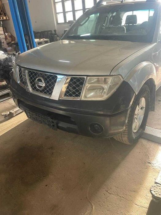 Dezmembrez Nissan Navara D40   2.5 Diesel 2005-2015