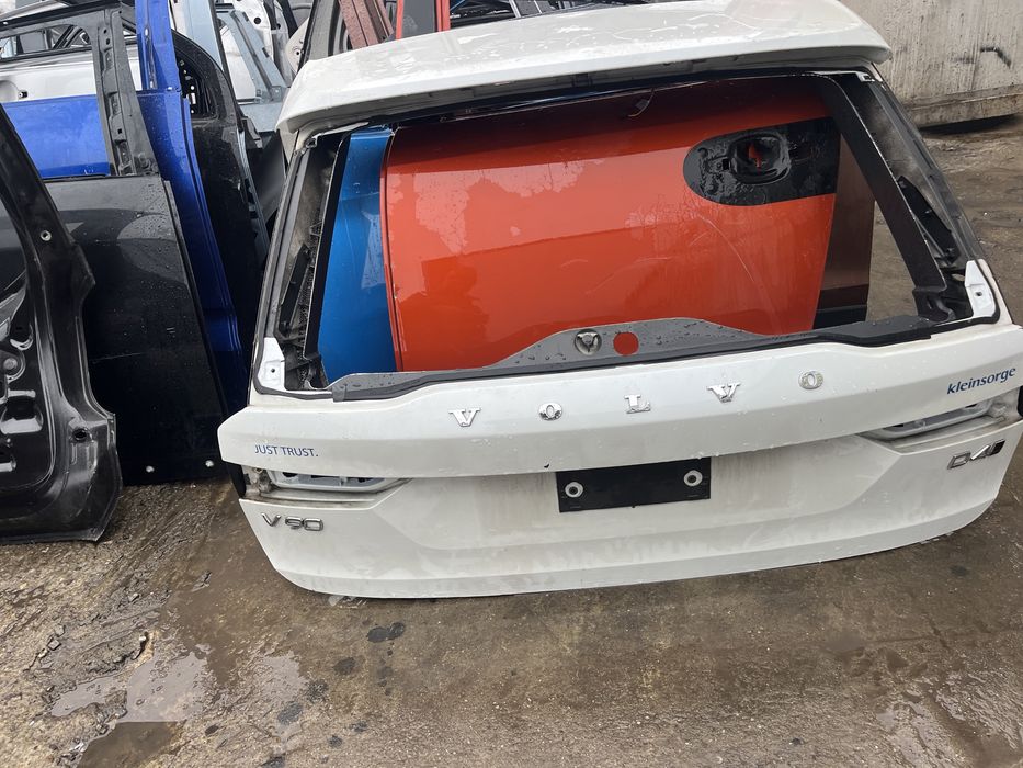 Капак,багажник,врата Volvo V90