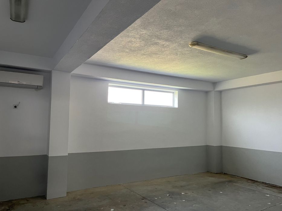 Дава се под наем Склад в Благоевград, Идеален център - 350 кв.м за 1275 € - Снимка #2