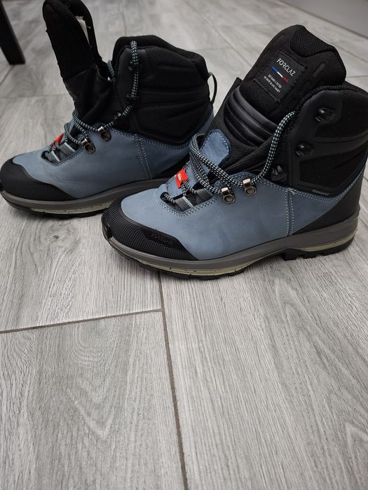 Bocanci de drumetie damă, impermeabili, din piele