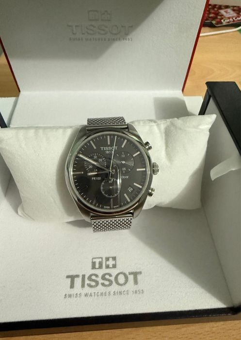 Ceas Tisot nou la cutie