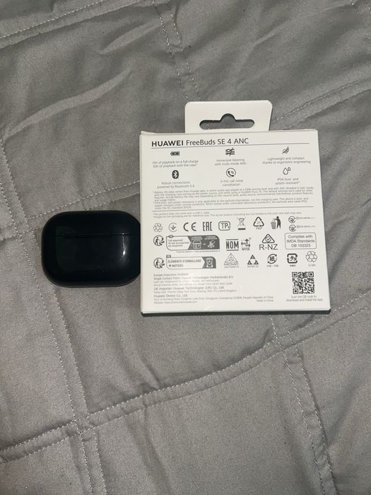 Casti.Sunt noi!Au functia de Noise Cancellation