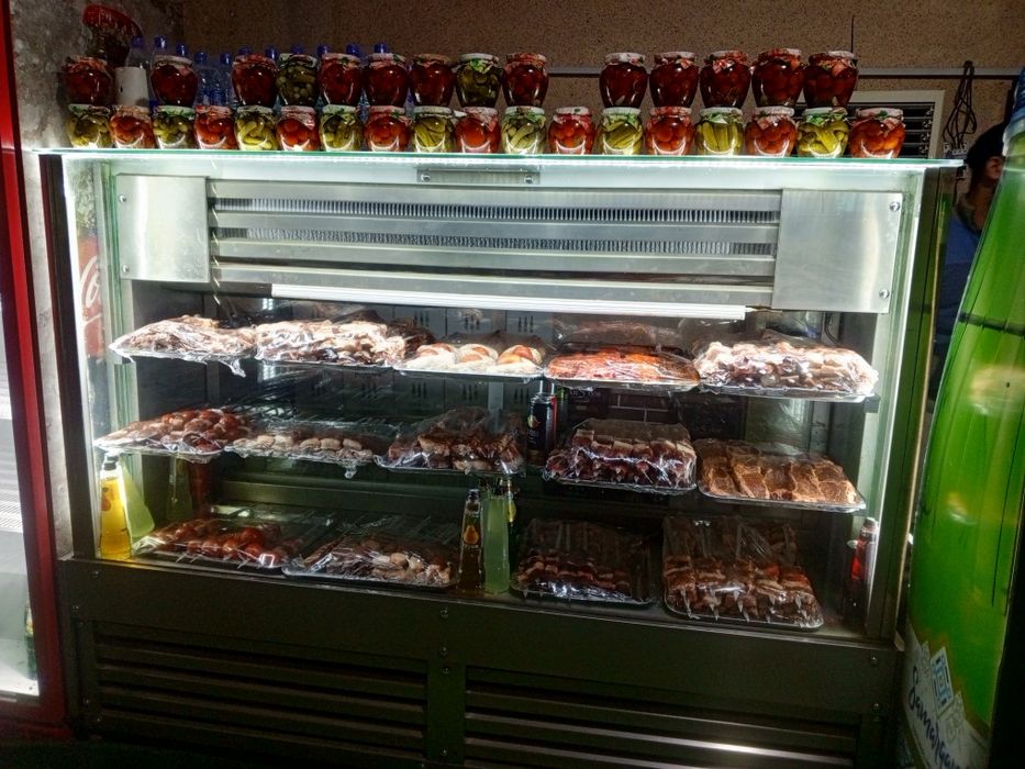 Vetrina xaladelnik Uzbekistan buylab dostafka xizmatlari bor