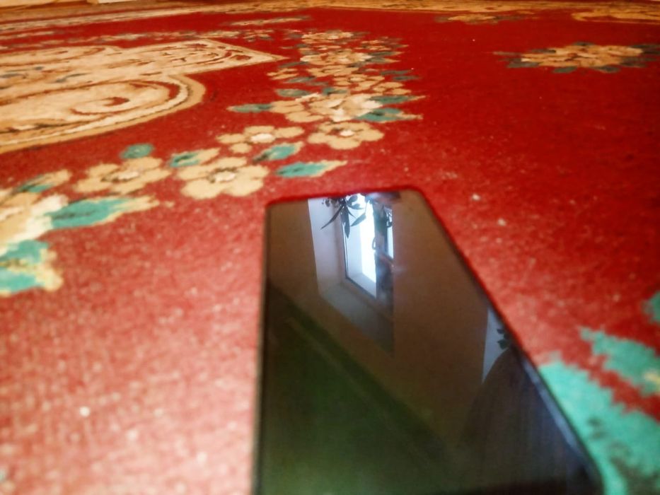 телефоны 3 телефона