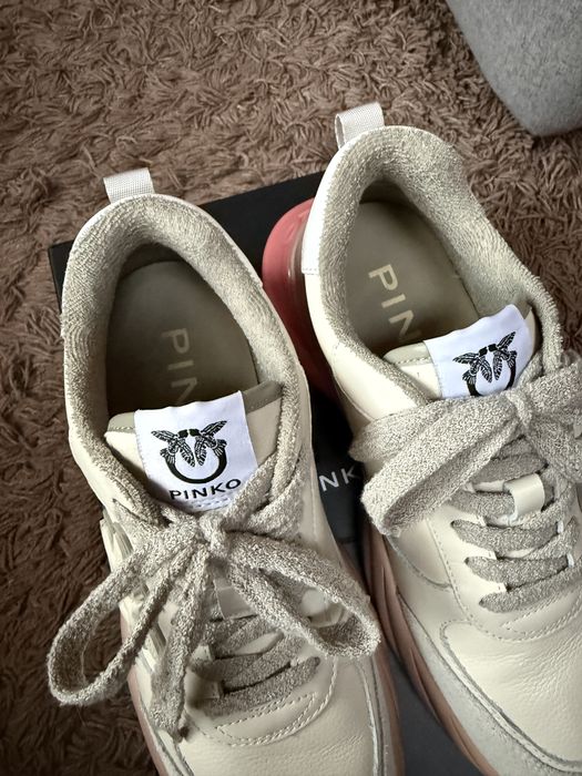 Сникърси Pinko