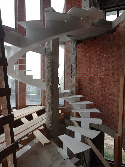 Zinachi металлические лестница Temir zina