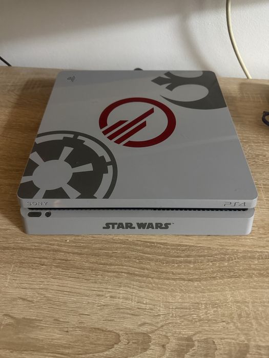 PS4 slim STAR WARS + 2controllere + volan + 8jocuri