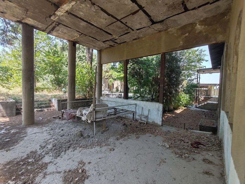 Дом 6км.от Ташкент20сот.ГЭС Кадырья(подходит под санаторий или клинику