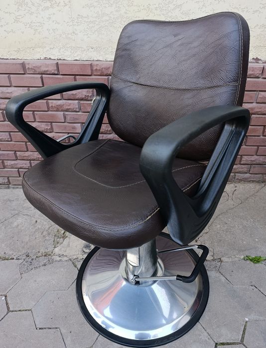 Бврбер кресло для парикмахерской