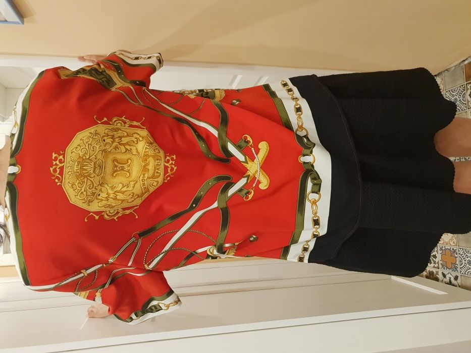 Продавам дамски блузи с къс ръкав модел риза