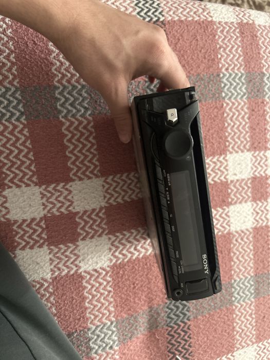 Магнитола сони продам