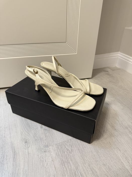 Босоножки Massimo Dutti 40 размер