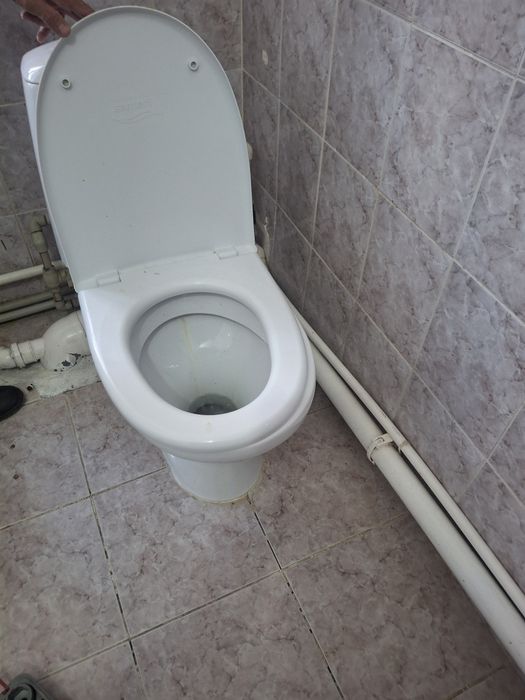 Продам унитаз хор состояние