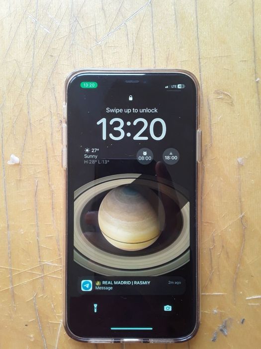 Iphone 11   64GB  хотира
