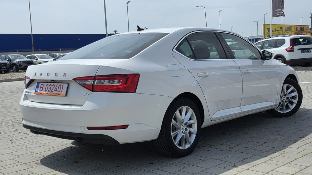 Skoda SuperbI 218 cp  2020 / - Digital Cockpit - DSG - Carte R.A.R. Romania emisa in 15.04.2026