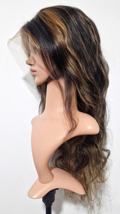 Естествена черна чуплива перука с руси кичури 75 см - Lace Front 13x6