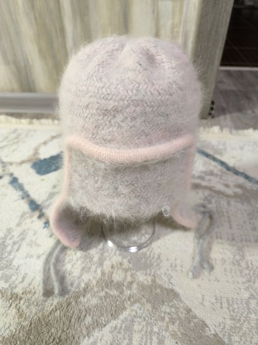 Продам шапку для девочки