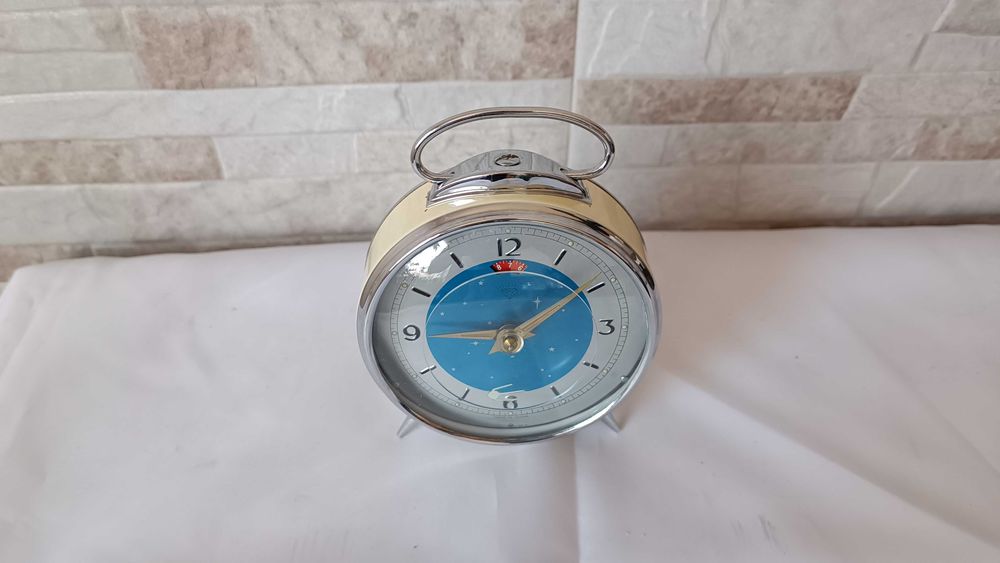 Стар часовник / будилник - Diamand - 1970г.