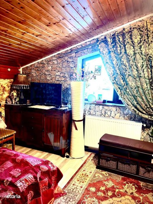 Vanzare - Casa P+M, teren de 758 mp