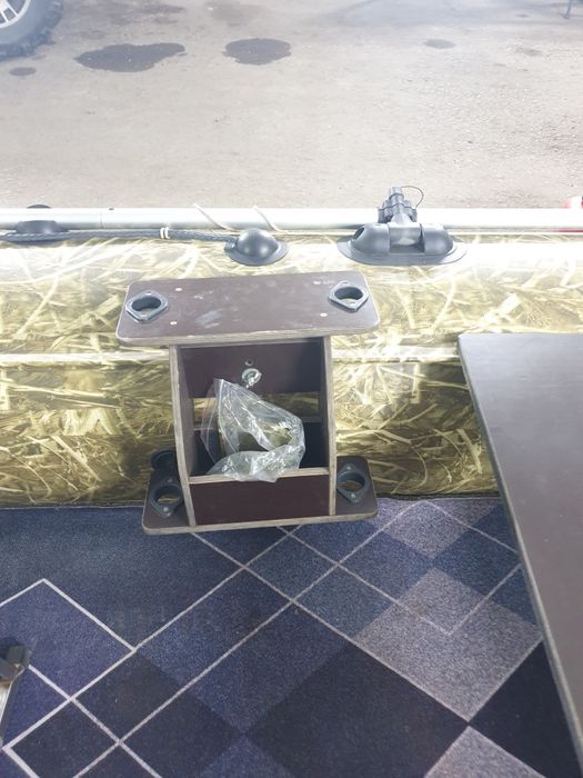 Продам лодку Ривьера-3600