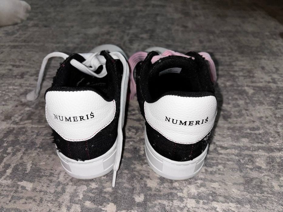 продам кросовки