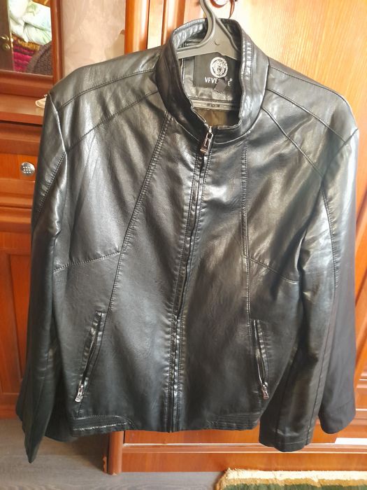 Куртки  муж в отличном состоянии