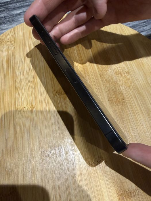 продам iphone 15 pro max в идеальном состоянии!