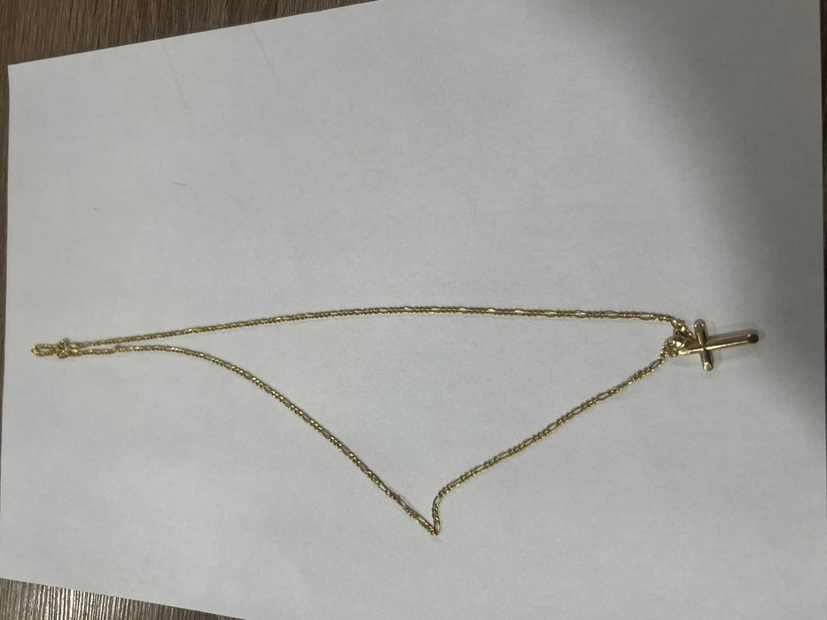 Златен Синджир с Кръст