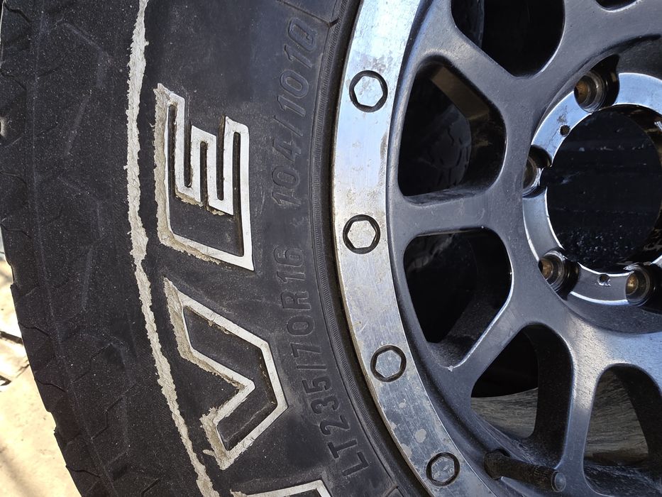 Продам комплект колёс.