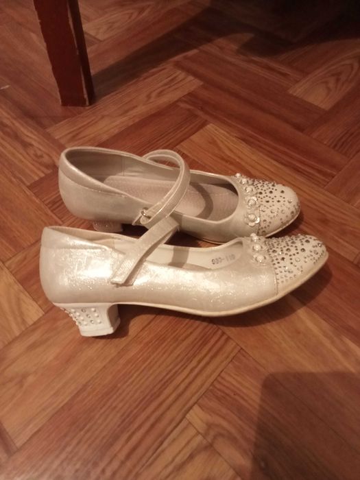 Туфли для девочки