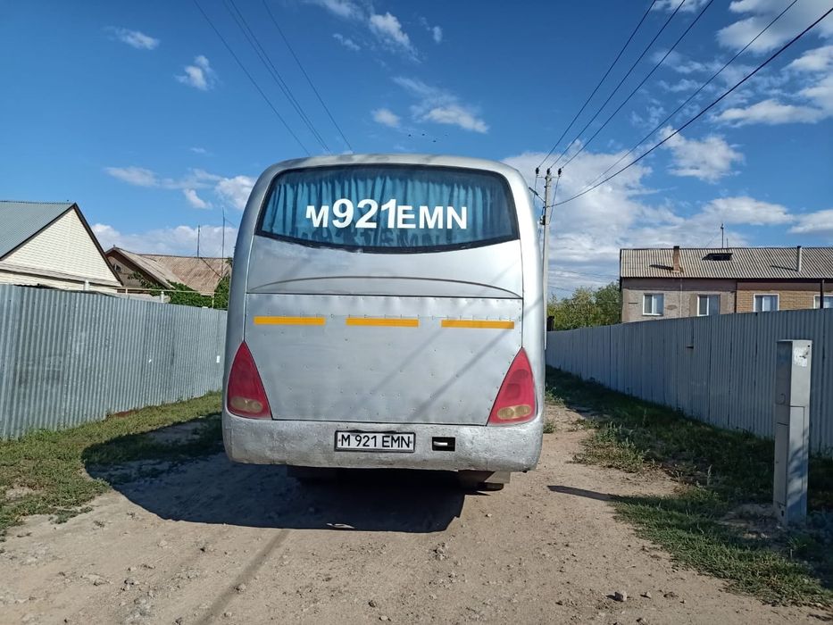 Продам автобус в.